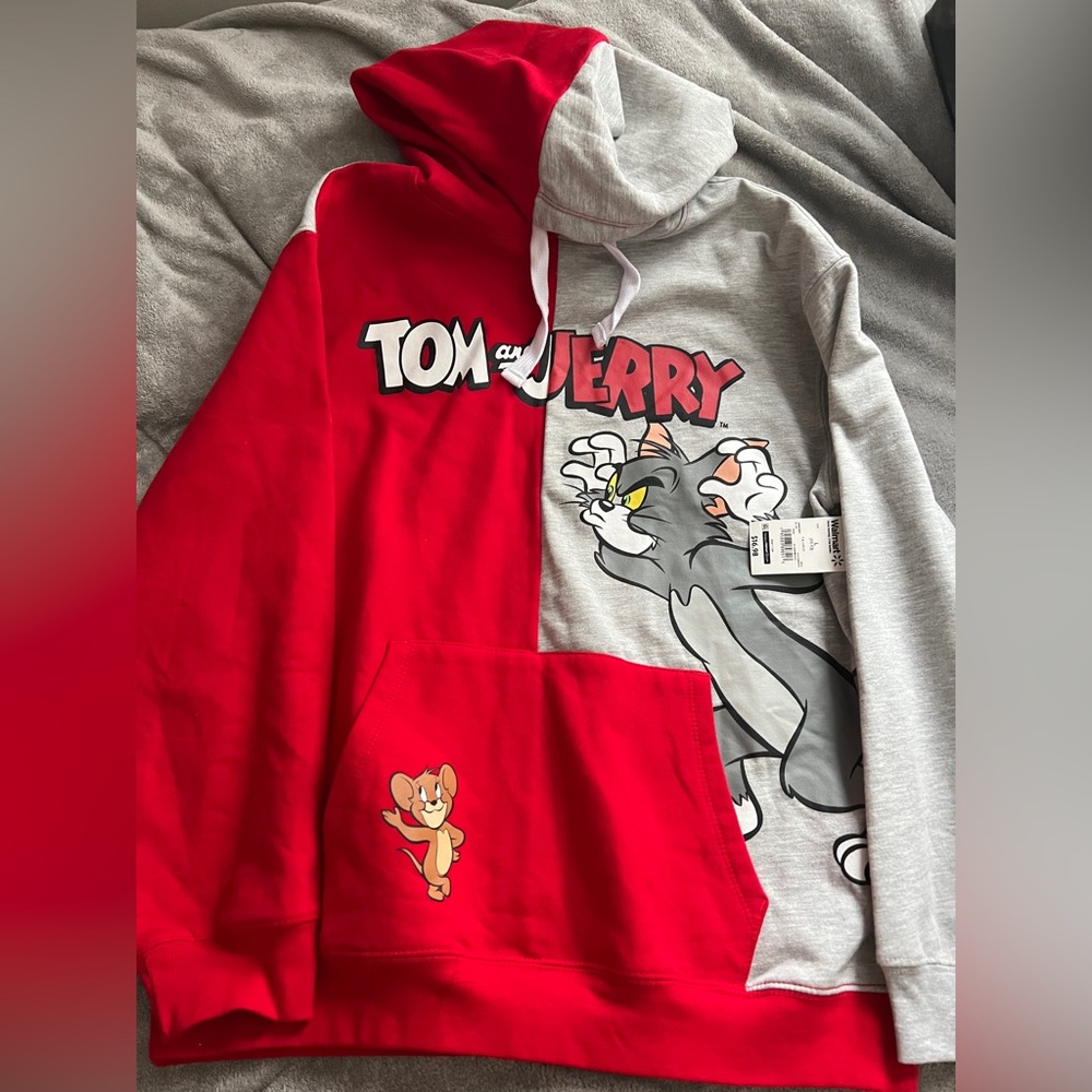 Walmart Tom and Jerry pull over hoodie